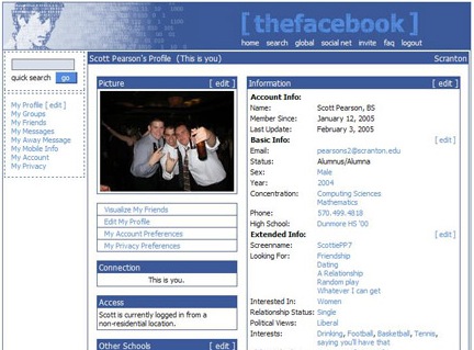 Ekran görüntüsü: thefacebook sitesinin 2005'teki ilk tasarımı, mavi başlık çubuğu ve örnek profil sayfası